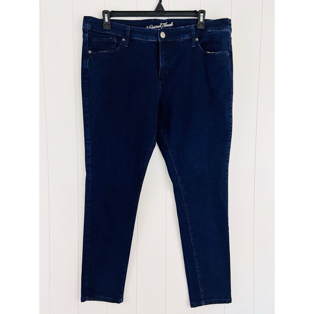 Universal Thread Dark Wash Blue Stretchy Skinny Jeans Plus 20WR
